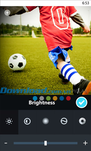 Chỉnh độ sáng của ảnh PicLab cho Windows Phone