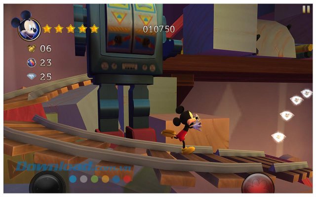 Điều khiển chuột Mickey thu thập kim cương trong game Castle of Illusion