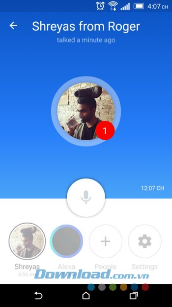 Giao diện trò chuyện của Roger 