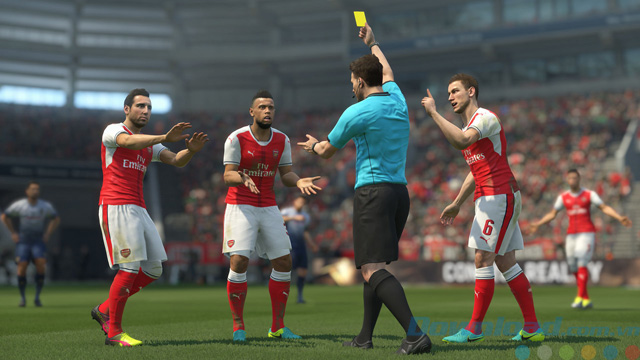 Trọng tài của PES 2017