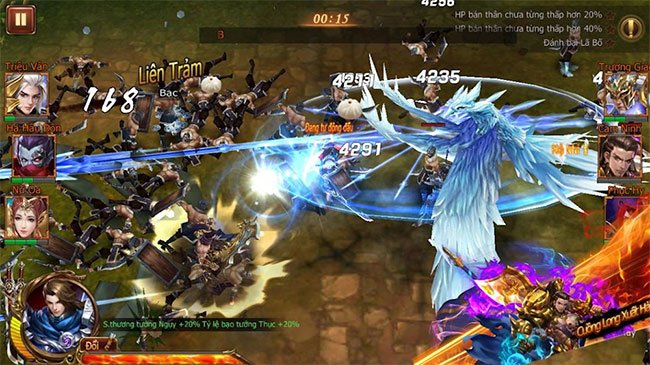 Một cảnh PK với hiệu ứng đẹp mắt của game hành động Siêu Thần Chiến Tướng