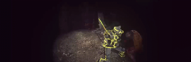 Sinh tồn trên tòa tháp nguy hiểm