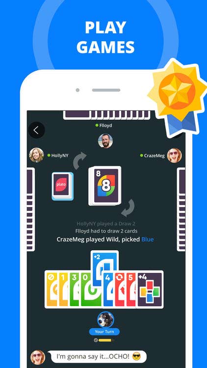 Chơi game với bạn bè hoặc người dùng khác