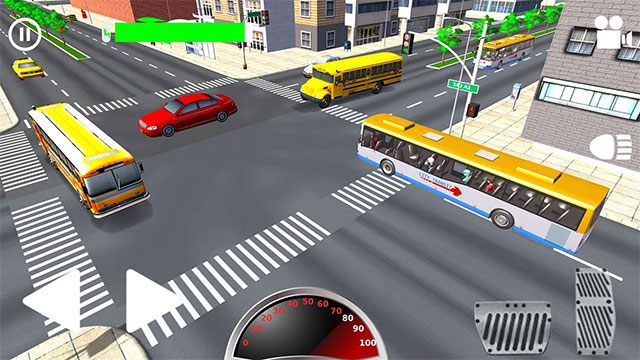 Điều khiển xe bus trong thành phố đông đúc