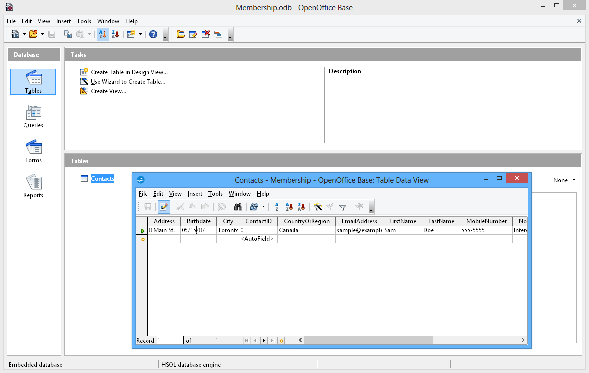 Giao diện làm việc của OpenOffice Base