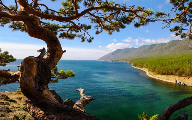 Cài đặt Lake Baikal dễ dàng để làm theme chính cho Windows 10