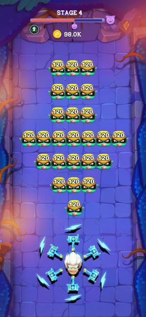 Quân địch ngày càng đông đảo