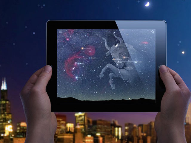 Quan sát cận cảnh bầu trời qua iPhone/iPad nhờ ứng dụng Sky Guide 