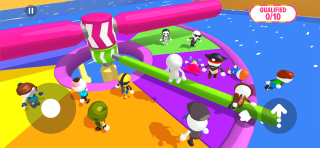 Vượt qua các thử thách trong game Party Royale và cố gắng đừng bị ngã