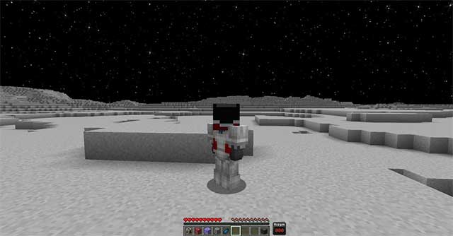 Bạn sẽ cần oxy và một bộ đồ vũ trụ để có thể sống sót trong khi khám phá