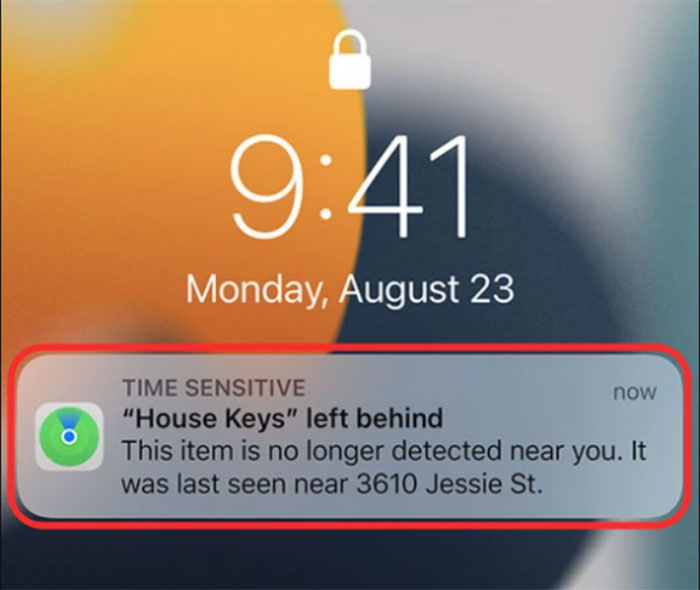 Thông báo gửi về điện thoại khi người dùng quên chìa khóa có gắn AirTags