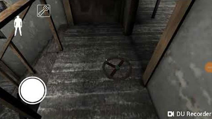 Dẫm vào bẫy gấu sẽ khiến nhân vật bị mắc kẹt trong một khoảng thời gian