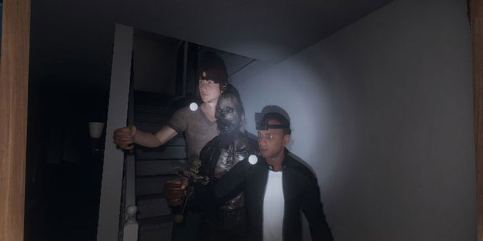 Một hồn ma xuất hiện giữa 2 nhân vật trong Phasmophobia 