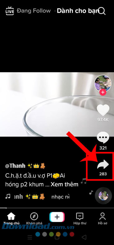 Ấn vào biểu tượng chia sẻ