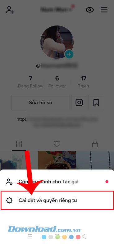 Chạm vào mục Cài đặt và quyền riêng tư