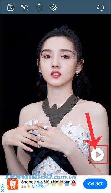 Tạo vùng chọn, rồi ấn vào biểu tượng nút Play