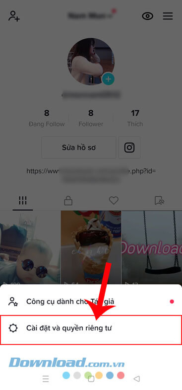 Chạm vào mục Cài đặt và quyền riêng tư