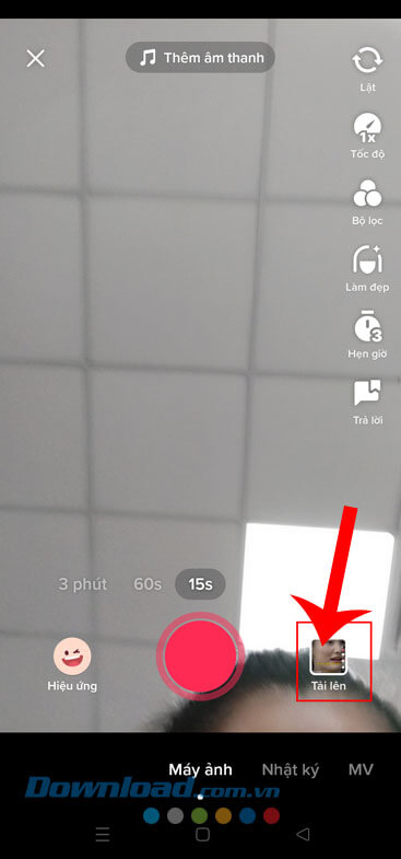 Chạm vào nút Tải lên