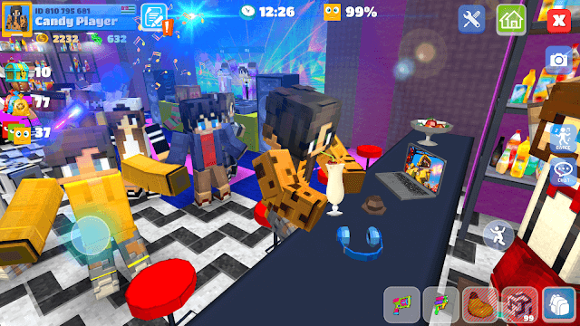 Game có một bộ sưu tập lớn các khối khác nhau để người chơi xây dựng và trang trí