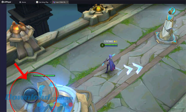 Điều khiển biểu tượng hình tròn để di chuyển nhân vật