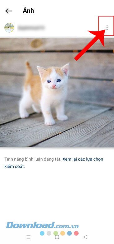 Chạm vào biểu tượng dấu ba chấm