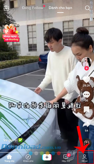 Nhấn vào biểu tượng tài khoản