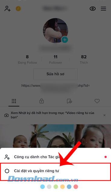 Ấn vào mục Cài đặt và quyền riêng tư