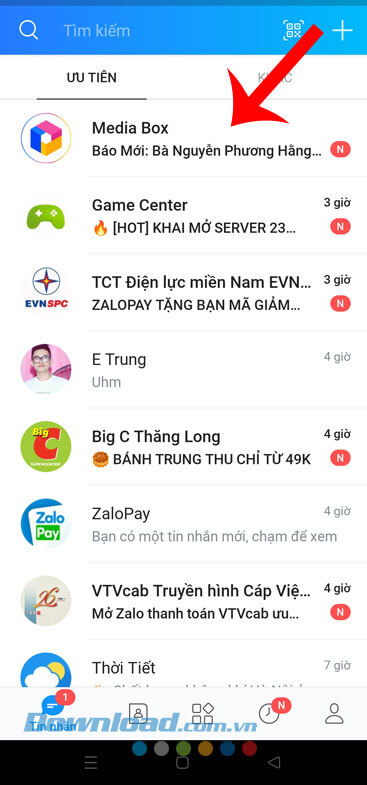 Chạm và giữ cuộc trò chuyện bất kỳ