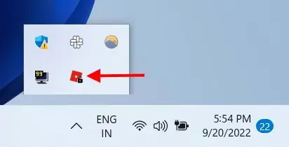 Mở công cụ Roblox Unlocker Tool ở trên khay hệ thống