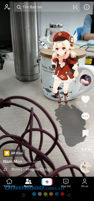 Đợi video được tải lên trang TikTok