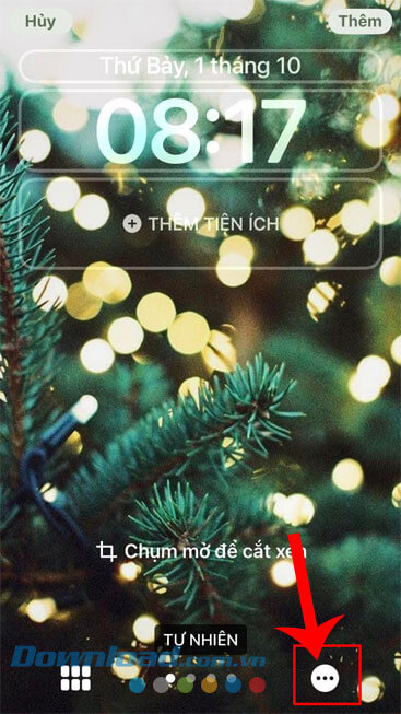 Chạm vào biểu tượng dấu ba chấm 