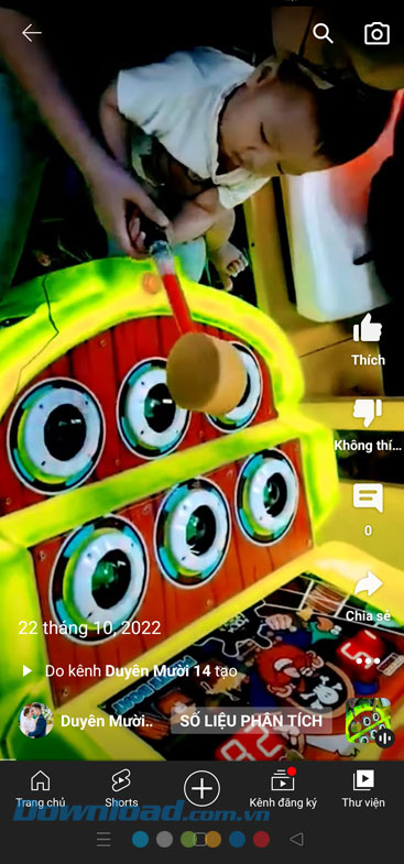 Đợi một lát để video ngắn được đăng tải lên YouTube Shorts