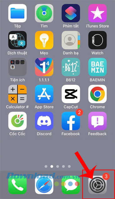 Mở ứng dụng Cài đặt trên điện thoại iPhone lên