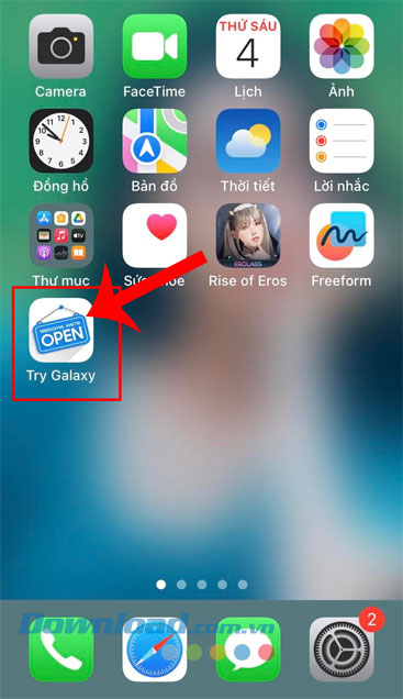 Mở ứng dụng TryGalaxy trên điện thoại iPhone lên