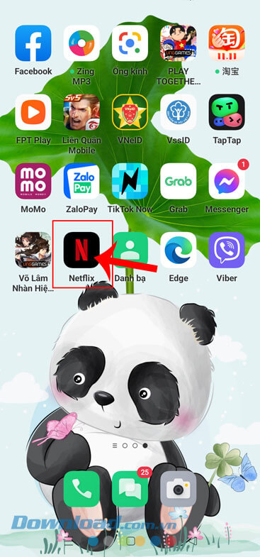 Mở ứng dụng Netflix trên điện thoại của mình lên
