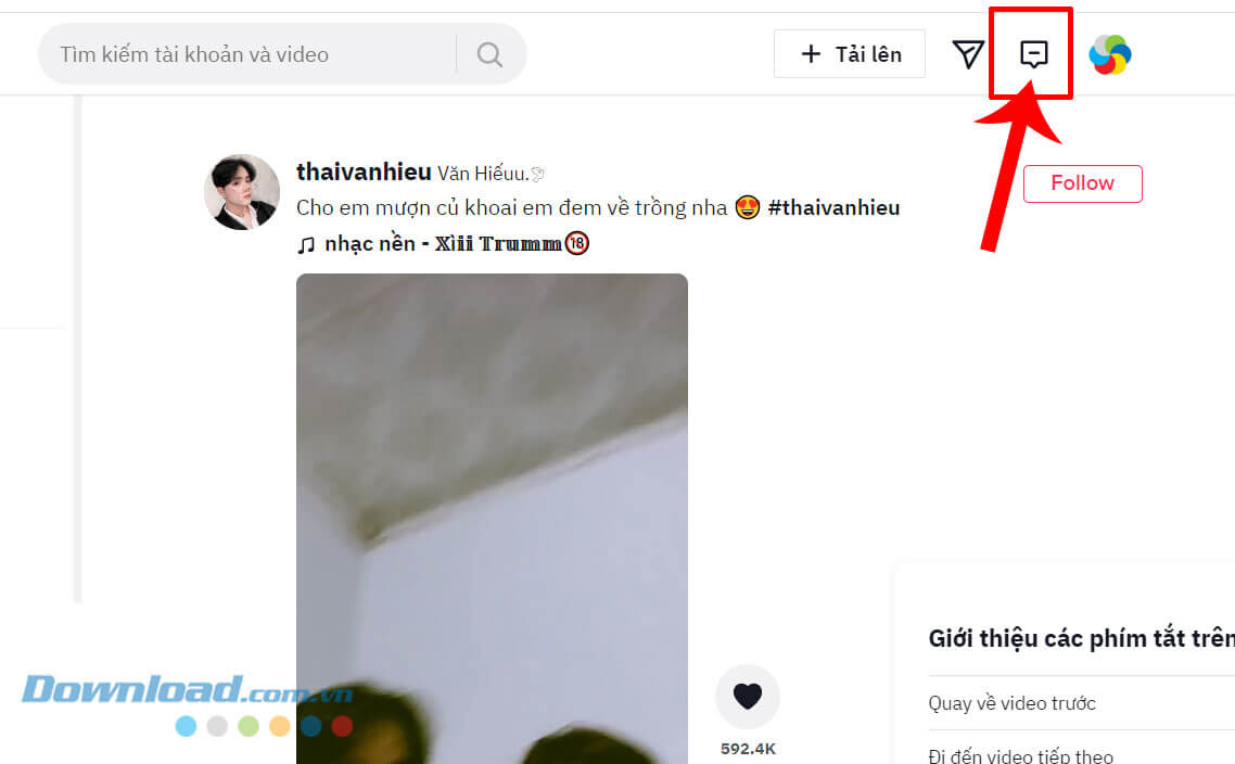 Nhấn vào biểu tượng hộp thư