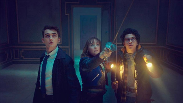 Poster Lockwood và Đồng sự