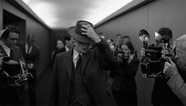 Phim Oppenheimer xoay quanh cuộc đời và sự nghiệp nhiều thăng trầm của cha đẻ bom nguyên từ - J. Robert Oppenheimer