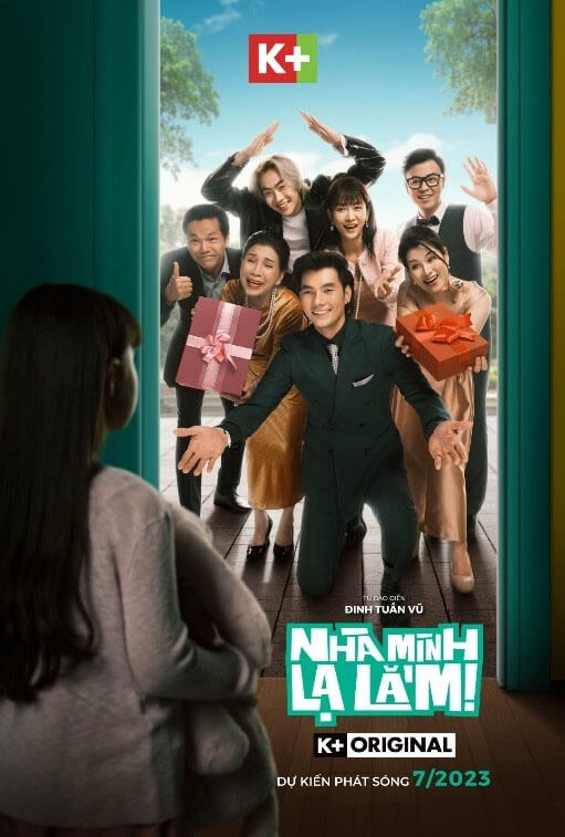 Poster phim Nhà Mình Lạ Lắm!