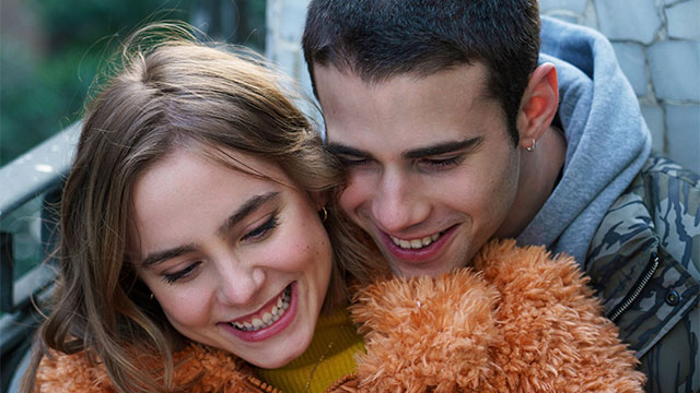 Qua ô cửa sổ 3 là phần khép lại cho series 3 phần về câu chuyện tình yêu của Rachel và Ares