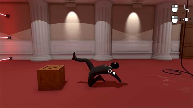 Bạn có thể thực hành leo lên chiếc hộp hoặc né tránh các tia báo động