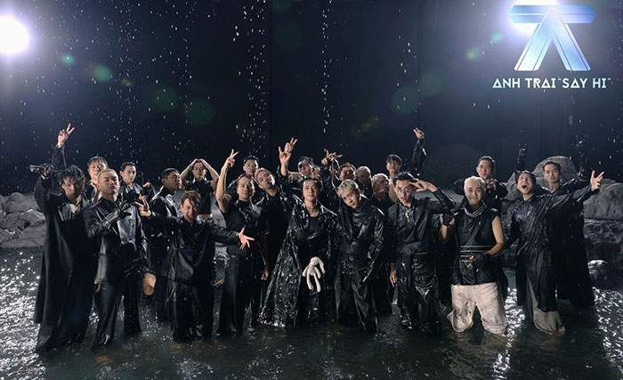 Hình ảnh trong MV The Stars - ca khúc chủ đề của Anh Trai Say Hi