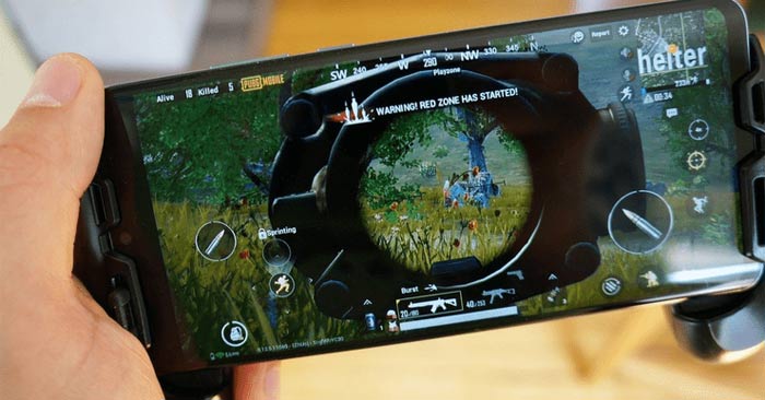 Cách dùng con quay hồi chuyển trong PUBG Mobile