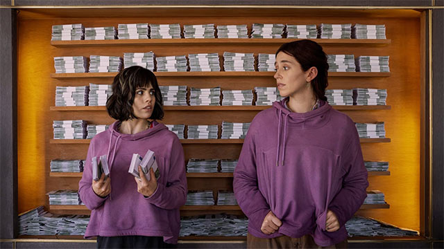 Chị em đổi đời - Unlucky Sisters là bộ phim hài Argentina phát sóng trên Netflix tháng 8