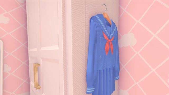 Lấy Đồng phục học sinh treo cạnh tủ để mở khóa trang phục này cho Mita