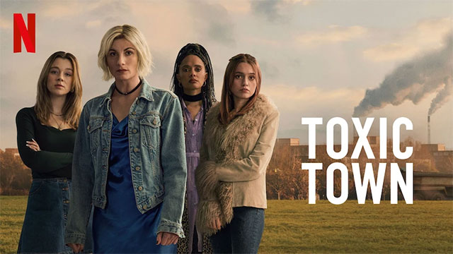 Poster phim Toxic Town - Thị trấn chất độc trên Netflix tháng 2/2025