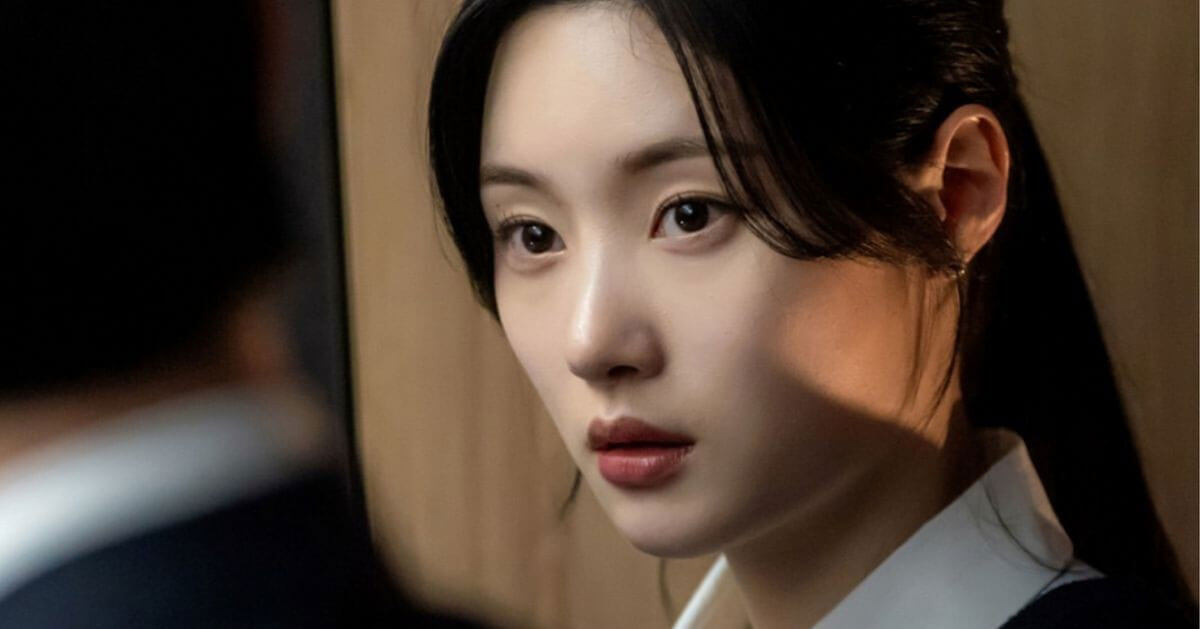 Jung Chae Yeon đóng Kang Hyo Min