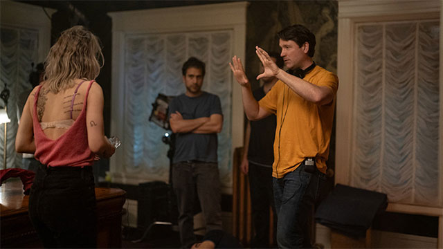 Night Always Comes là bộ phim chuyển thể từ tác phẩm văn học ăn khách cùng tên