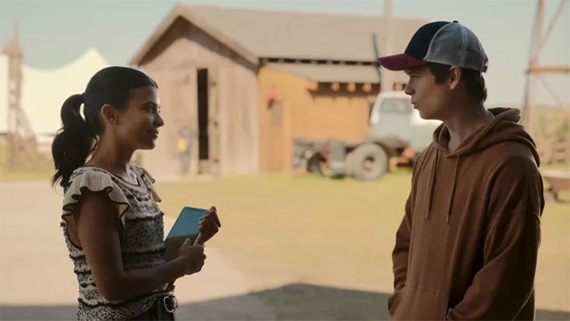 Cùng Jackie kết bạn mới và khám phá các mối quan hệ tình bạn, tình yêu 