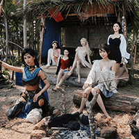 Beauties for Help on the Island